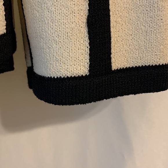 St. John Knit Ladies Size Small Black Cream Striped Open Front Cover Jacket Top - Picture 4 of 6